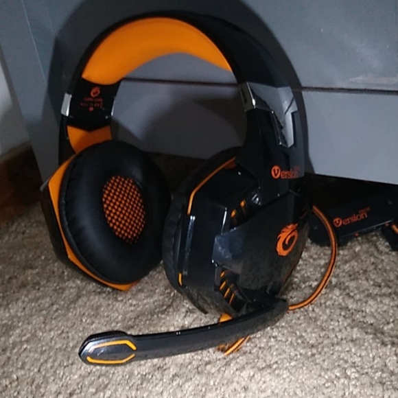 Headset with microphone - Picture 4 of 6